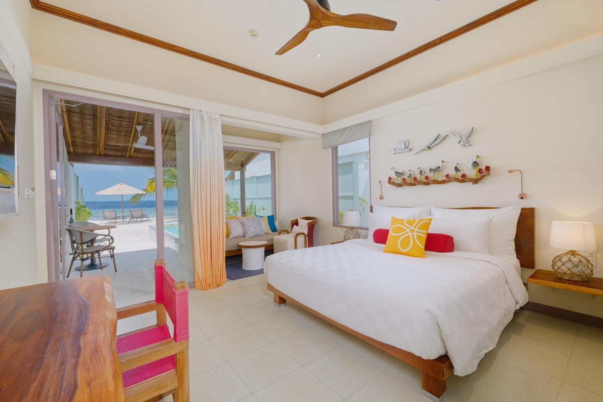 Deluxe Beach Villa Pool